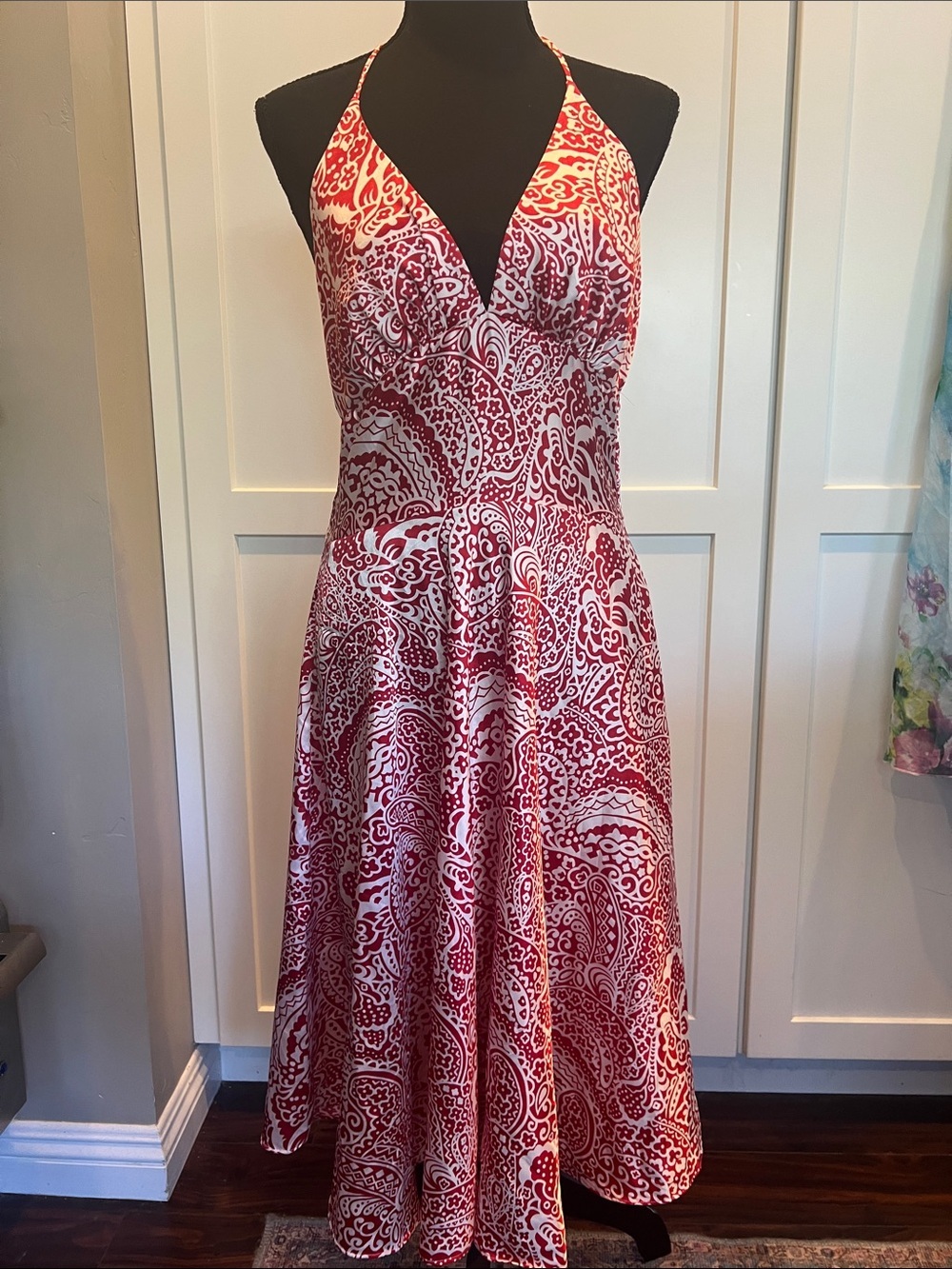 conDiva Red White Mandala Halter Tango Dress Fit & Flare 7/8 EUC